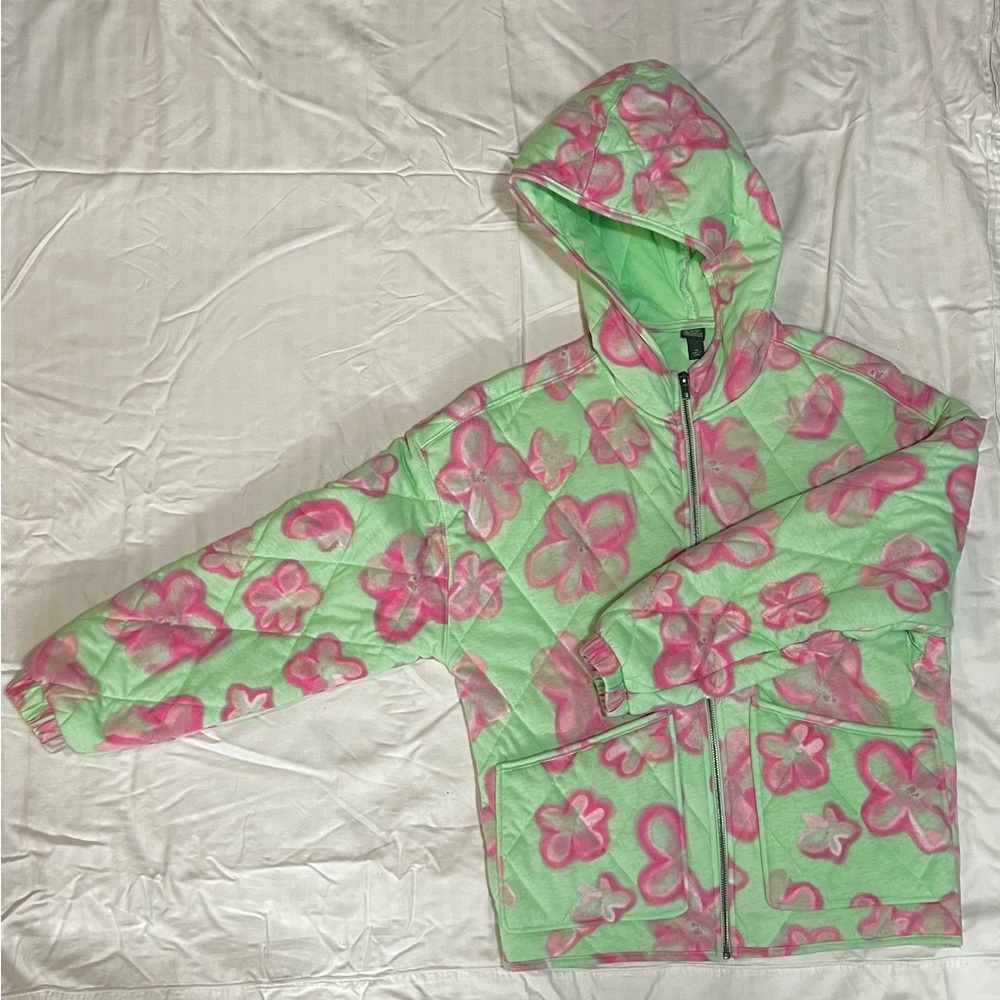 Wild Fable jacket soft, size extra small, green with pink flower pattern